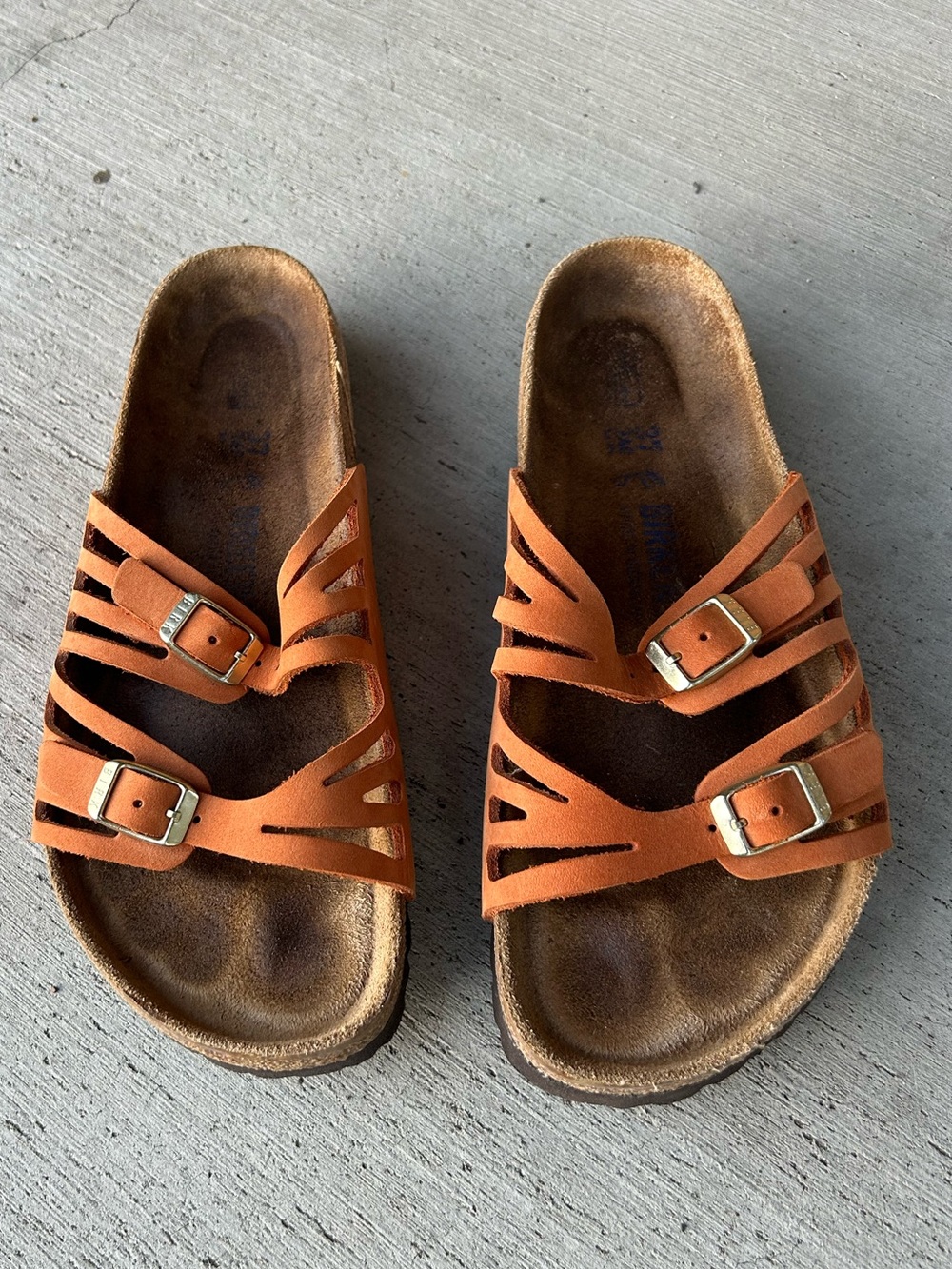 Discontinued Birkenstock Granada Pecan Nubuck Leather Soft Footbed EU 37
